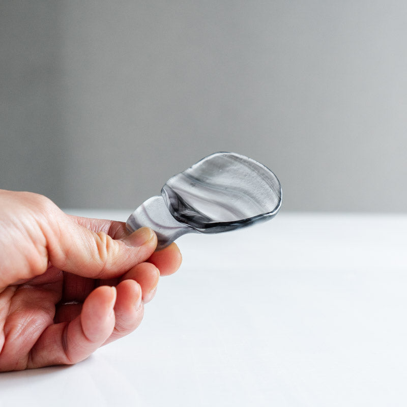 饗庭三七子 ガラスのスプーン F