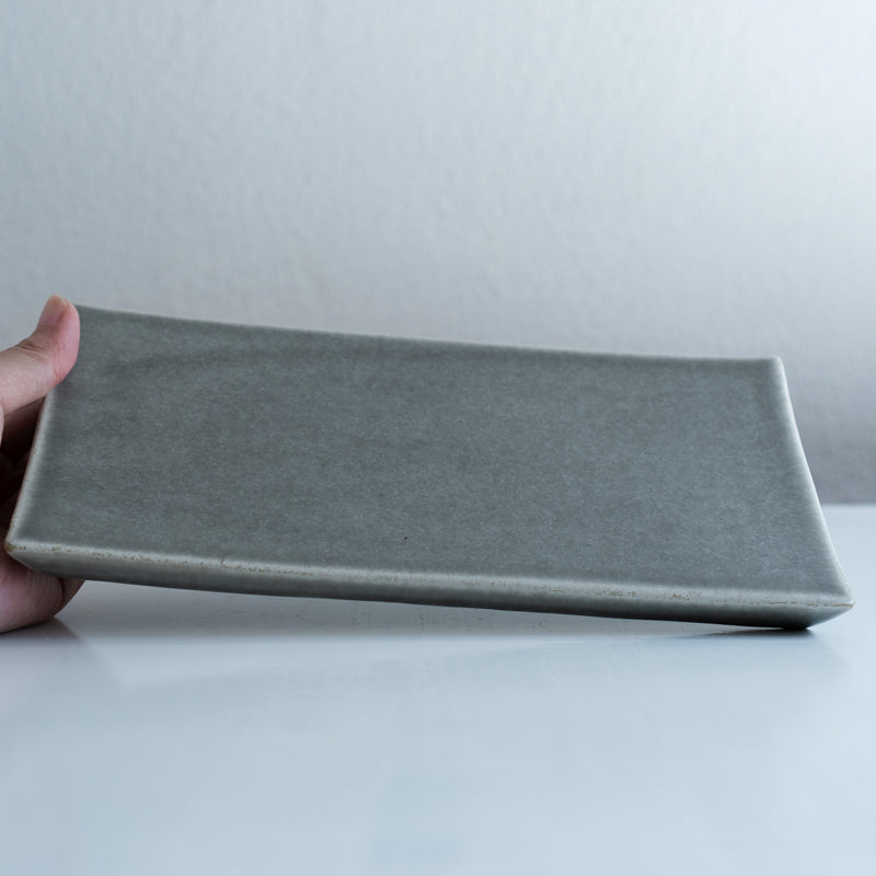 Minamie Satoko Square Plate Gray