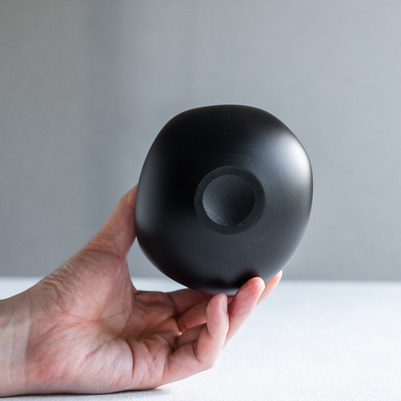 Aiba Manako Flower Vase Black C