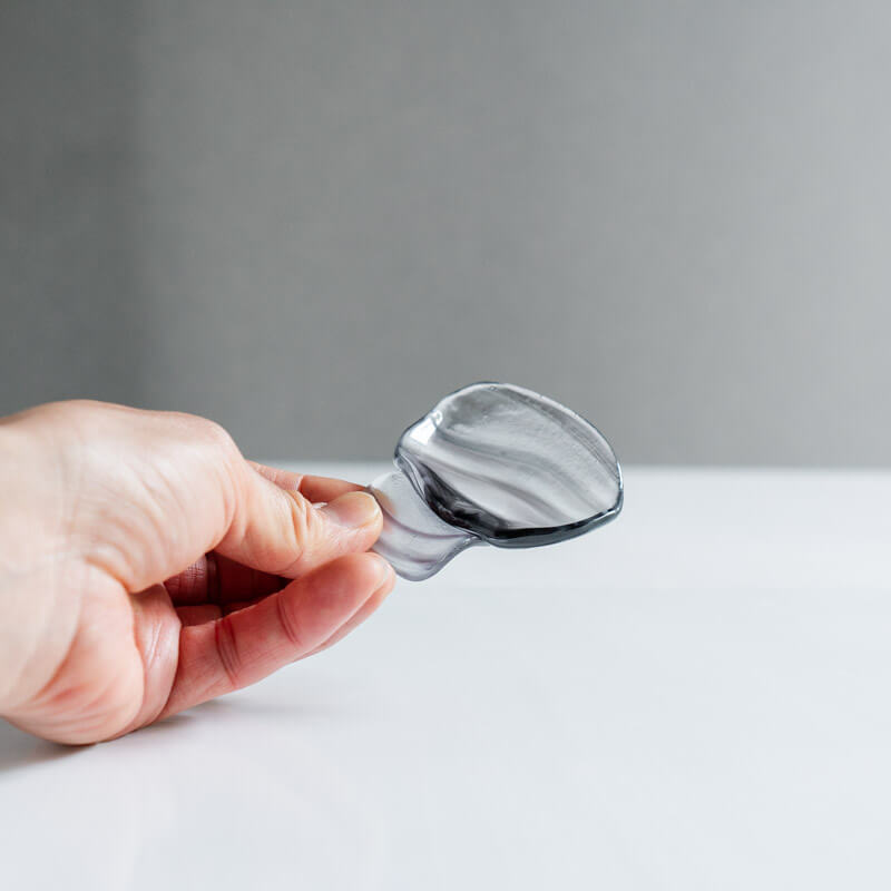 饗庭三七子 ガラスのスプーン F