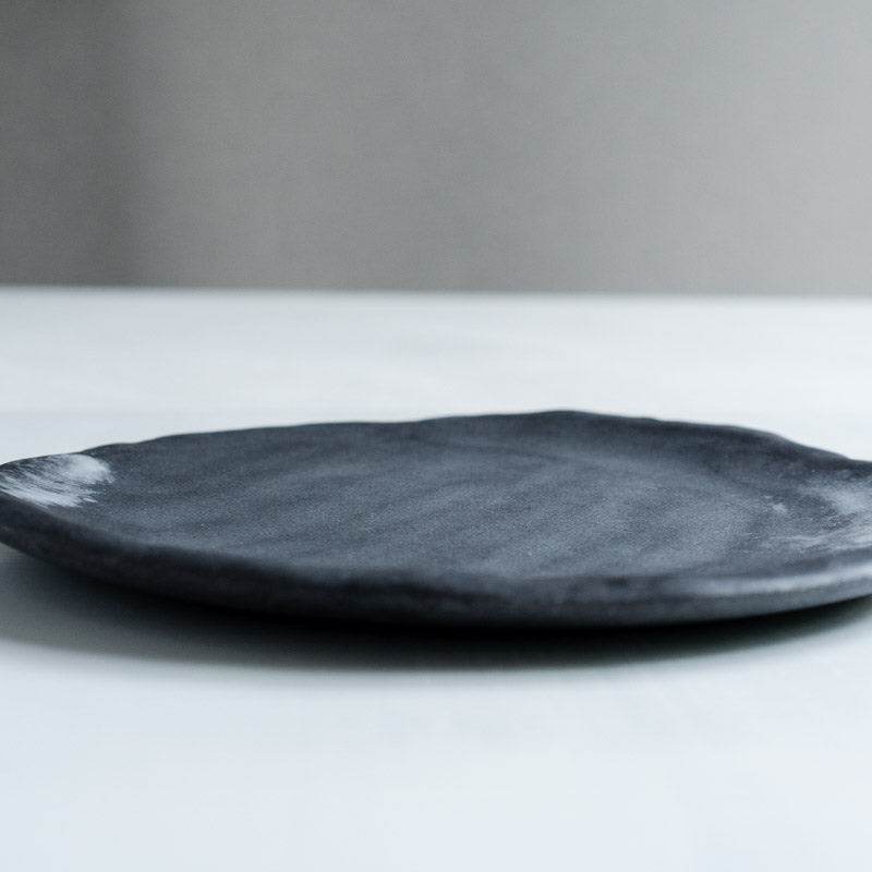 饗庭三七子 mono plate L