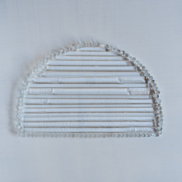 饗庭三七子 tray 半月 B