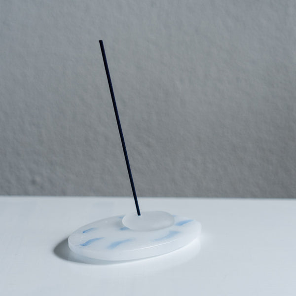 饗庭三七子 incense stand 空と雲