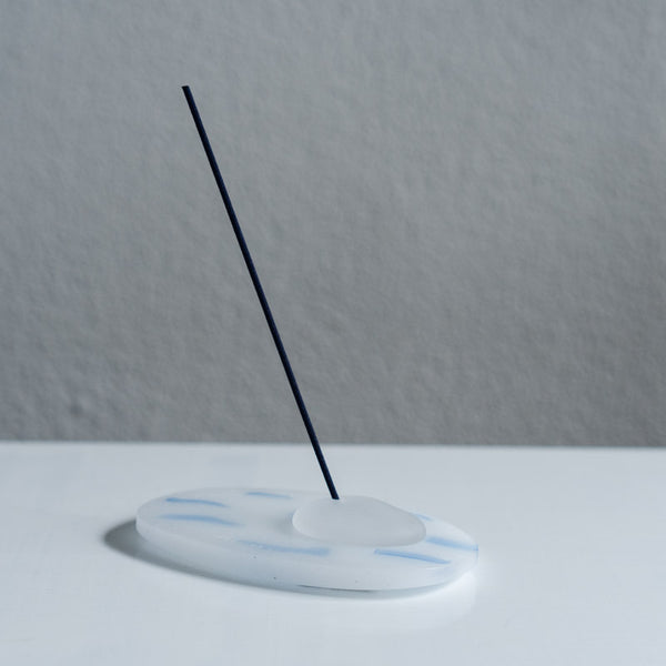 饗庭三七子 incense stand 空と雲