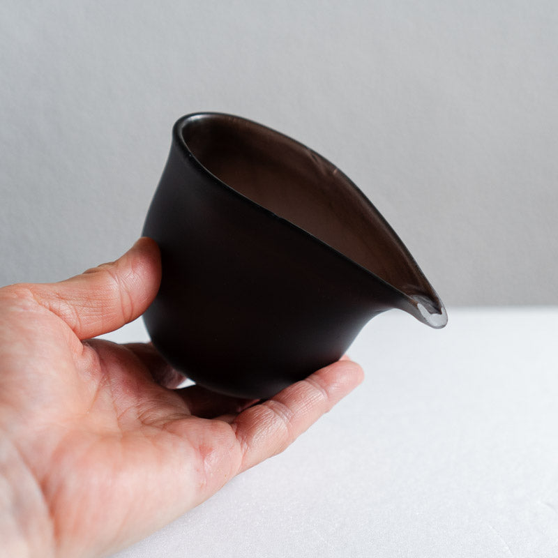 饗庭三七子 片口 Black B