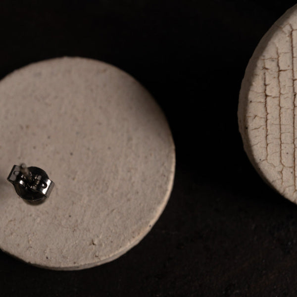 阿部有希 罅絵 ピアス 丸 ストライプ