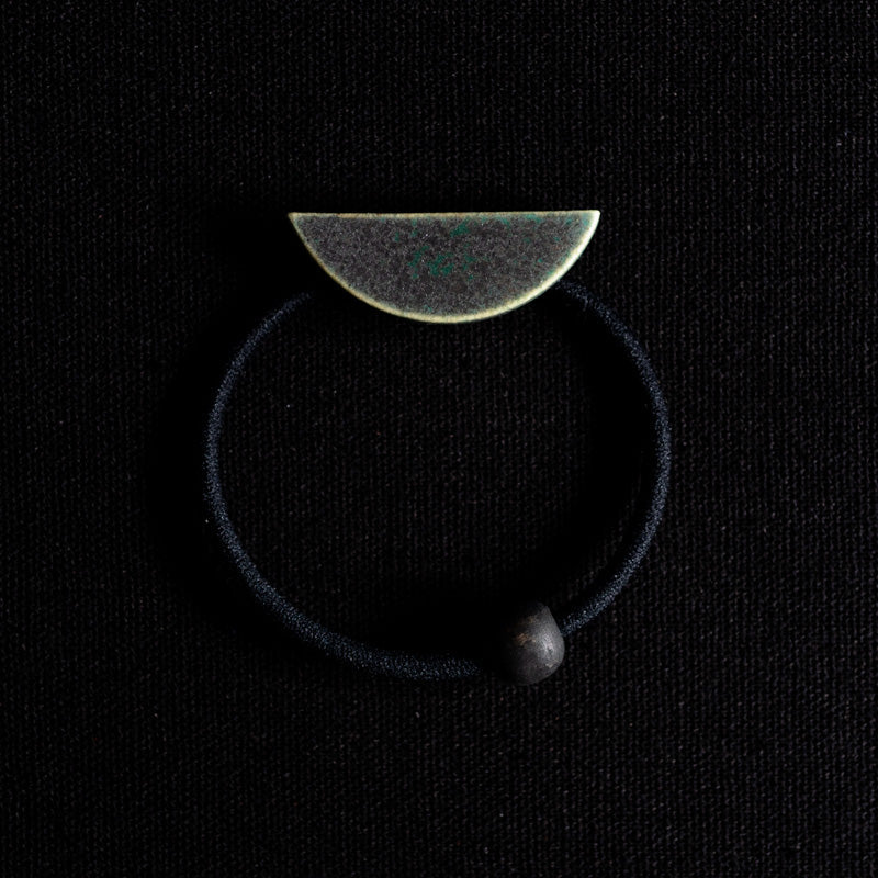 阿部有希 緑釉 ヘアゴム 弓形