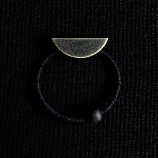 阿部有希 緑釉 ヘアゴム 弓形