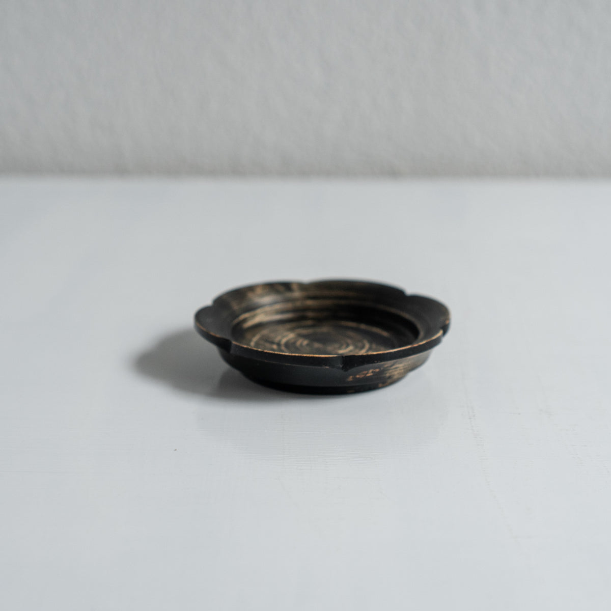 蝶野秀紀 輪花茶托 黒