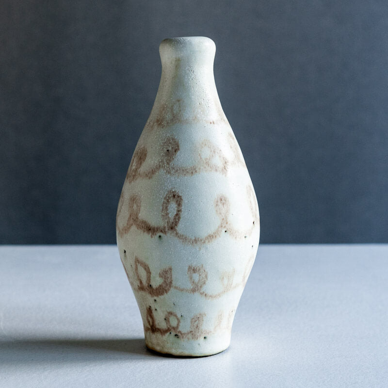 FURIHATA Miki flower vase M ivory
