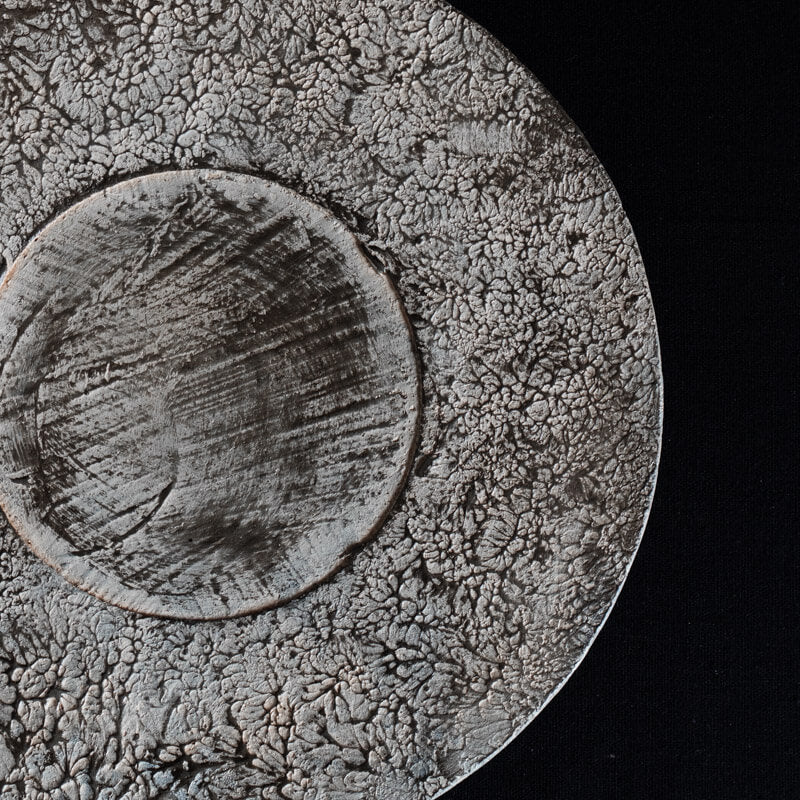 FUNAKI Tomohito flat rim plate 24cm rust lacquer B