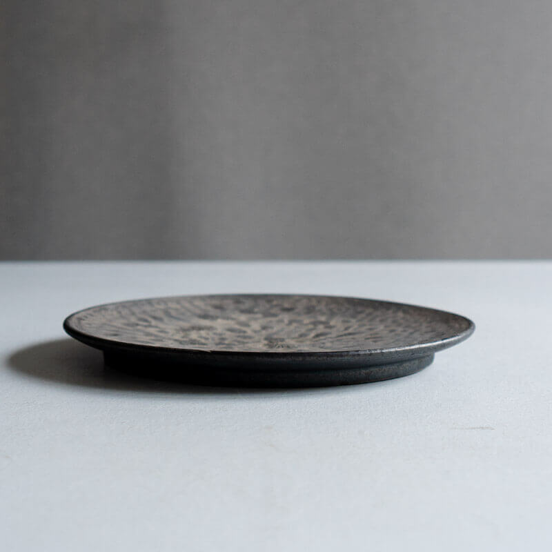 Haga Minoru Black & Silver Plate 22cm