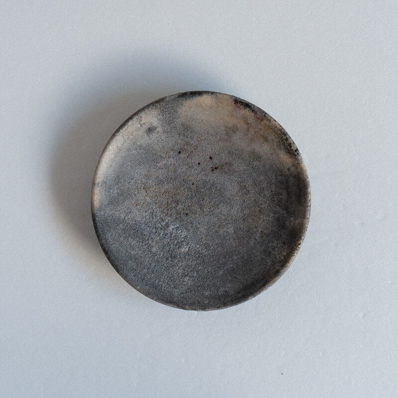 芳賀稔 埋め焼き 白 皿 15cm