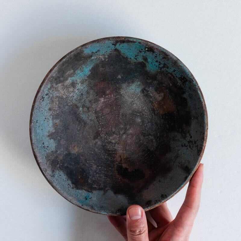 芳賀稔 埋め焼き 青 鉢 20cm D – うつわ屋まほろ