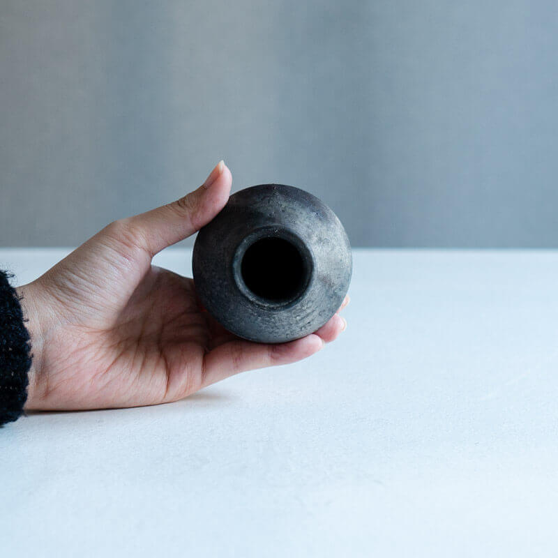 Haga Minoru: Buried Firing, Silver, Small Jar C
