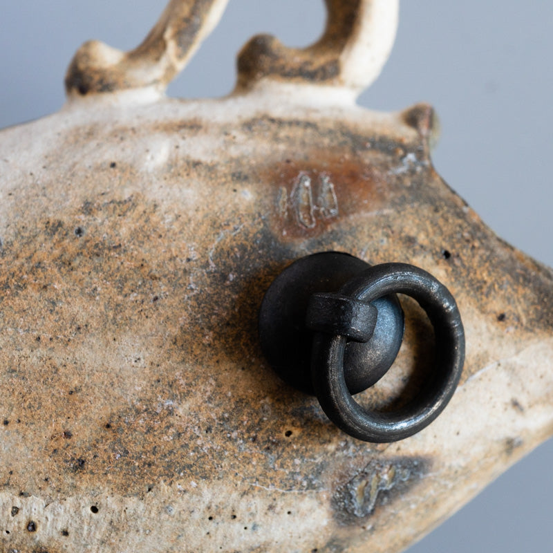 Iwata Tomoko, Rust Make-up, Hanging Vase