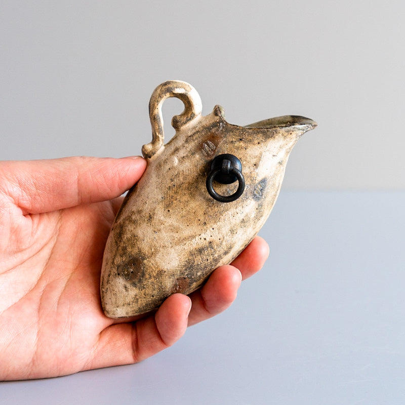 Iwata Tomoko, Rust Make-up, Hanging Vase