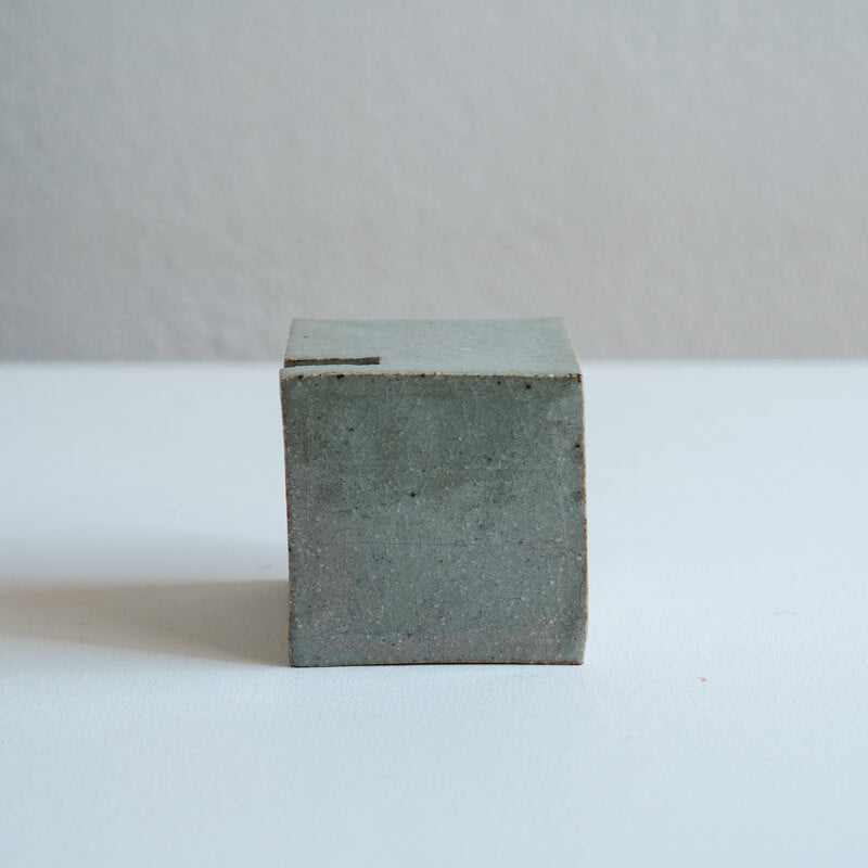 Tomoko Iwata Ash Glaze Kusano Utsuwa Cube A