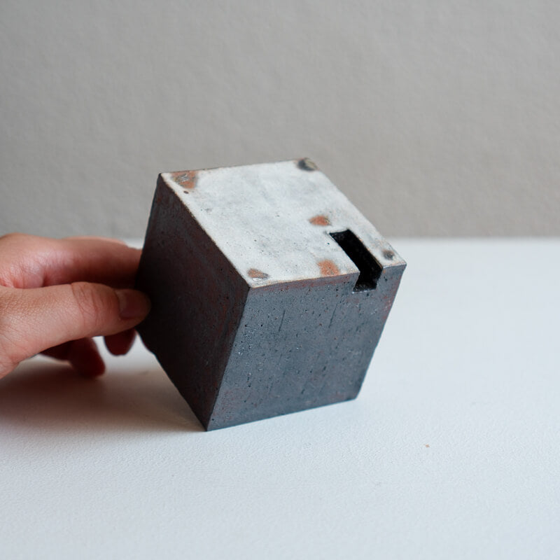 IWATA Tomoko Carbonization × Rust Glaze Kusano Utsuwa Cube
