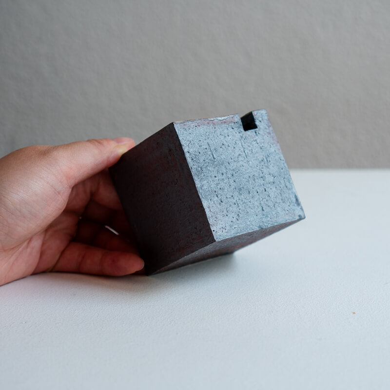 IWATA Tomoko Carbonization × Rust Glaze Kusano Utsuwa Cube