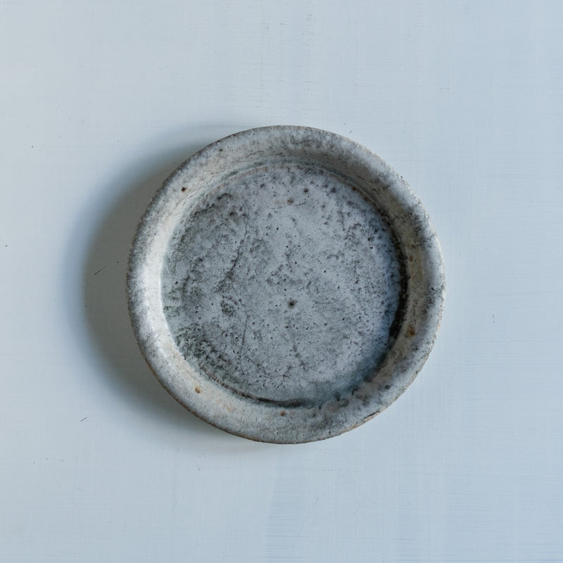 菊地亨 丸小皿 白墨 B