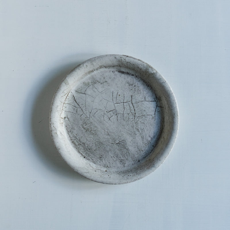 菊地亨 丸小皿 白墨 D
