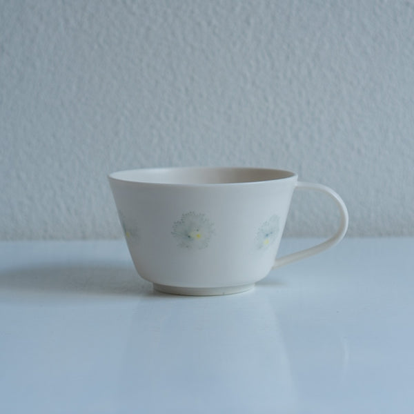 片瀬有美子 moca soupcup □ B