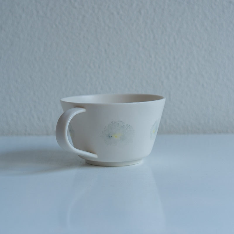 片瀬有美子 moca soupcup □ B