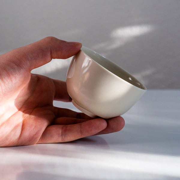 永草陽平 淡彩磁 湯呑 小 黄緑