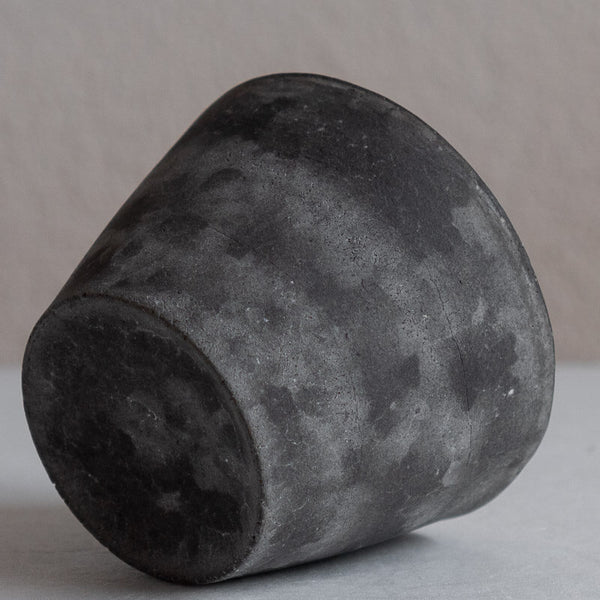 大森健司 銀彩黒土 手びねりカップ A