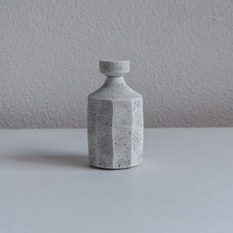 Ohashi Mutsumi, White Vase with Lid B