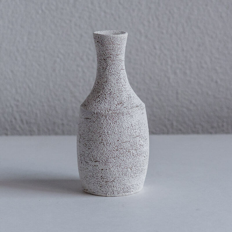 Mutsumi Ohashi White Flower Vase