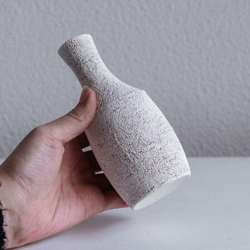 Mutsumi Ohashi White Flower Vase