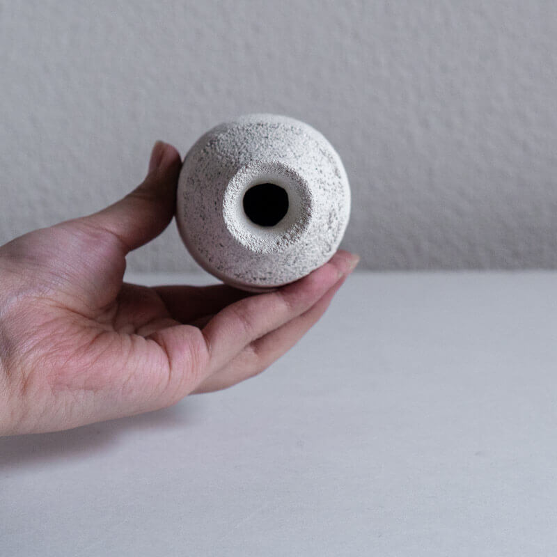 Mutsumi Ohashi White Flower Vase