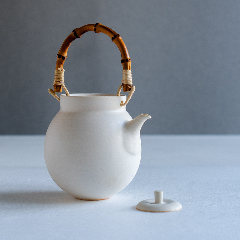 OWADA Yuka White Dobin