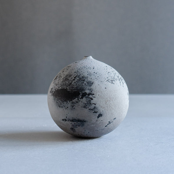 大和田友香 一輪挿し 炭化 M