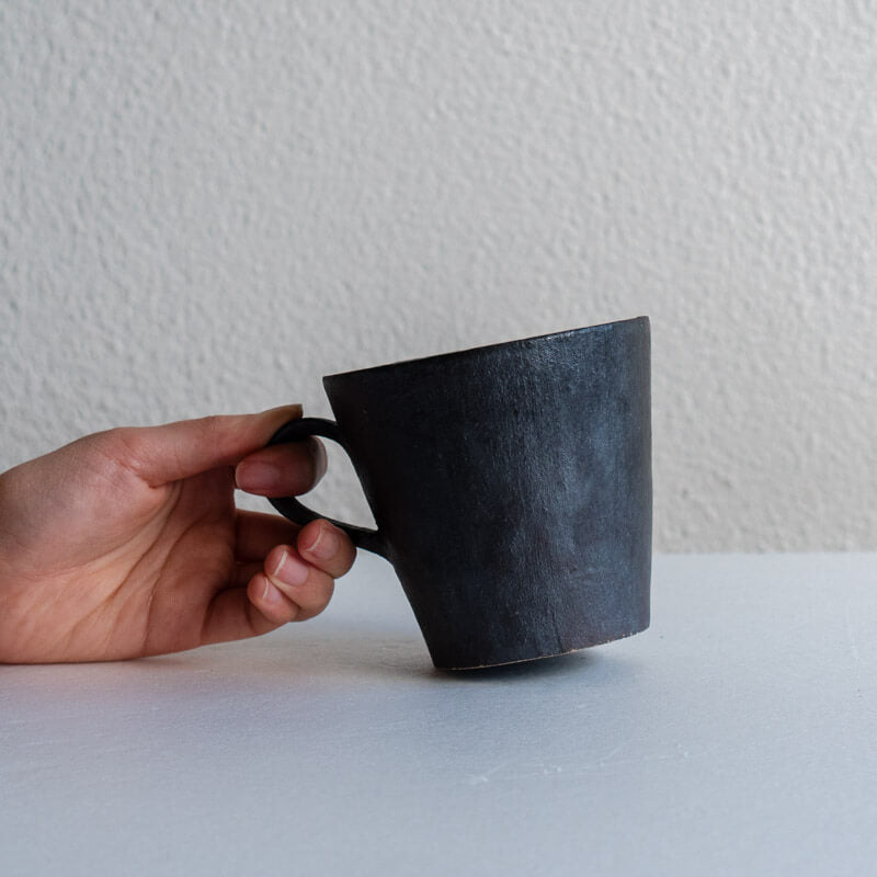 Toshiaki Tashiro Black Manganese Handled Cup L